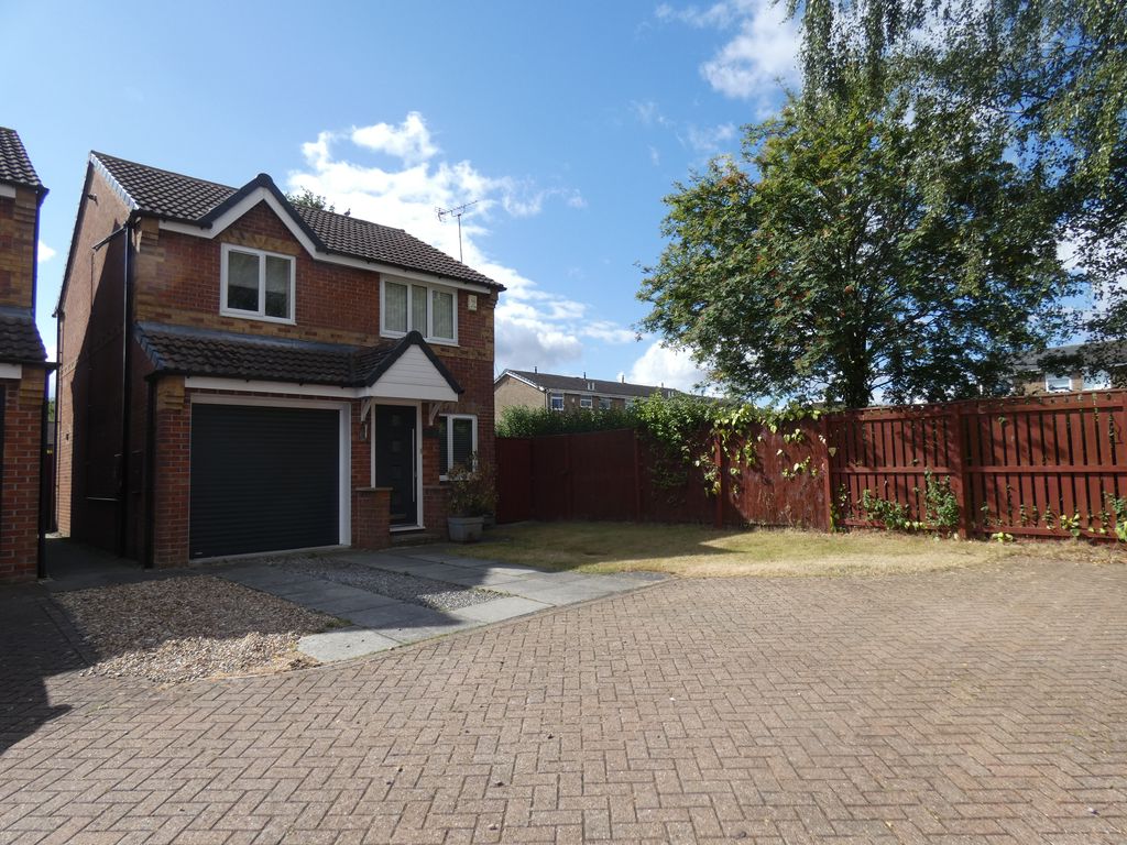 Front with Parking- click for photo gallery